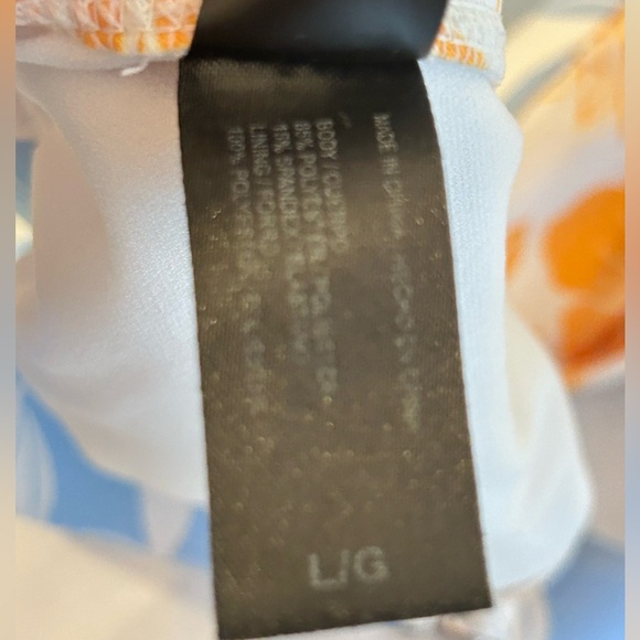 Hurley Two Piece Bikini Swimsuit Hawaiian
Print Large - Picture 5 of 5